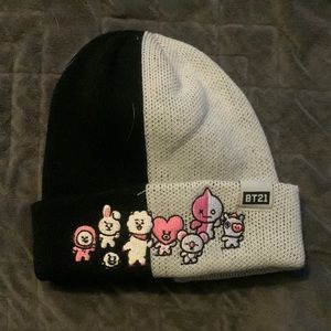 BT21 half white and half black beanie